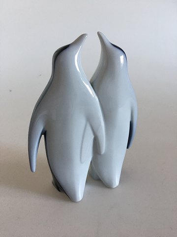 Bing & Grondahl Figurine of Penguins No 4205