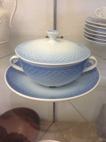 Bing & Grondahl Blue Tone- Seashell Hotel Bouillon Cup, lid and saucer No 1029