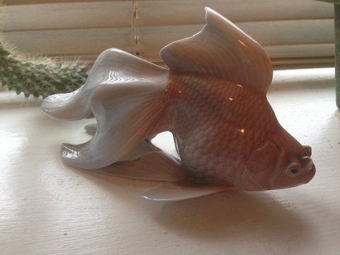 Royal Copenhagen figurine of a Gold Fish No 288