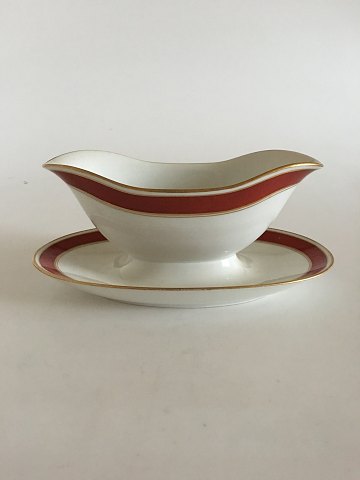 Bing & Grondahl Egmont Wine Red with Gold Sauce Bowl No 8