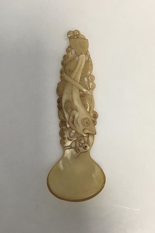 Icelandic carved spoon in horn.