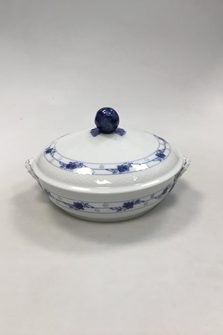 Royal Copenhagen Rosebud Round -lidded bowl No 8178