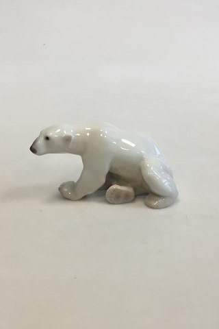 Bing & Grondahl Figurine of sitting Polar Bear No 2217