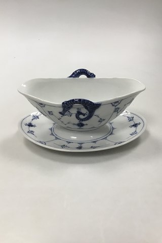 Bing & Grondahl Blue Traditional Blue Fluted Sauce Boat No 311