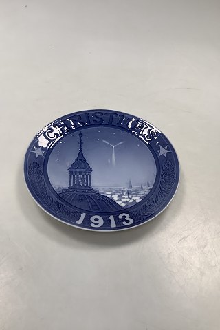 Royal Copenhagen Christmas Plate from 1913 with English Inscription "Christmas"