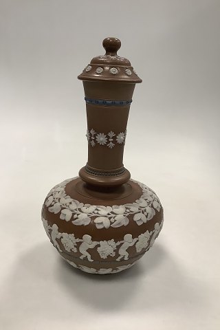 Doulton Silicon Lambeth Vase with lid