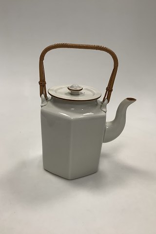 Bing and Grondahl Gertrud Vasegaard Tea Pattern from 1956 Tea Pot