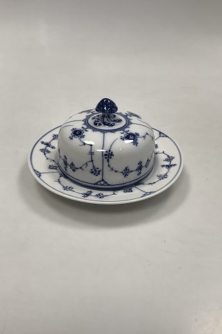 Royal Copenhagen Blue Fluted Plain Butter dish with lid No 4