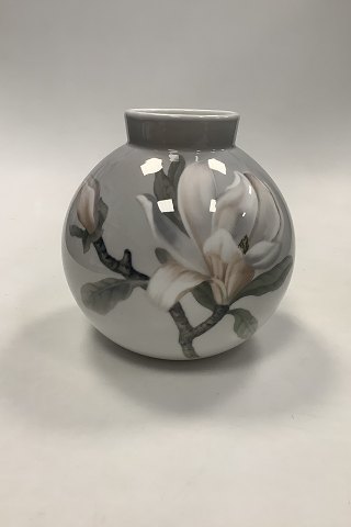 Bing og Grondahl art Nouveau Vase No 8807 / 390