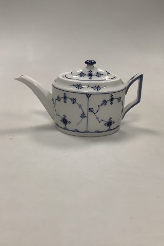 Royal Copenhagen Blue Fluted Oval Tea Pot No 252