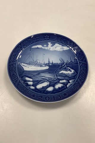 Royal Copenhagen Christmas Plate 2013