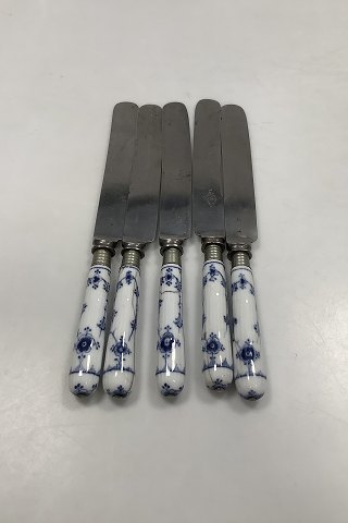 5 Royal Copenhagen Blue Fluted Plain Knifes (defective)