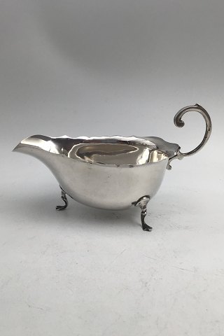 Mappin & Webb, London Sterling Silver Sauce Boat (1911)