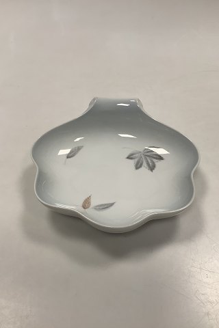 Bing and Grondahl Falling Leaves Bowl No. 42