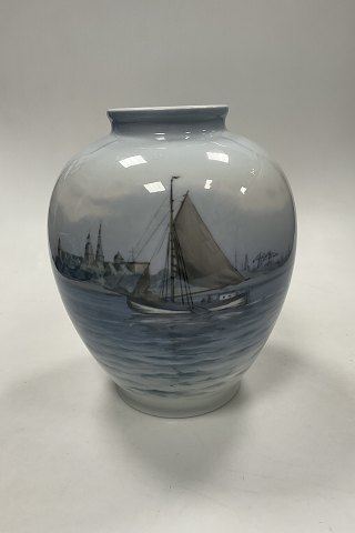 Bing and Grøndahl Art Nouveau Unique Ship Vase by Marianne Hyldahl No 354