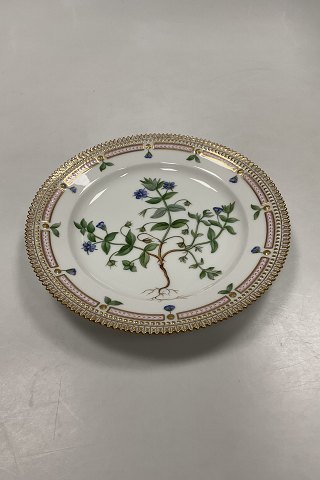 Royal Copenhagen Flora Danica Lunch Plate No 20/3550