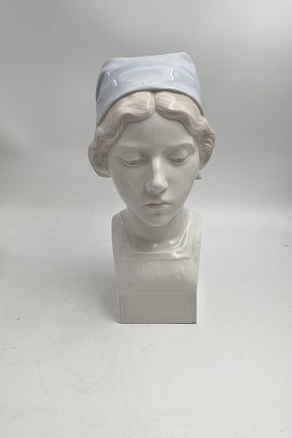 Figurines