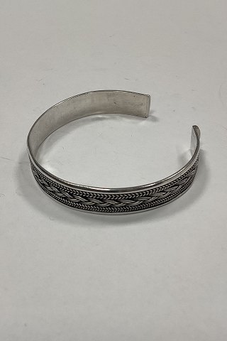 Modern open Armring in Sterling Silver