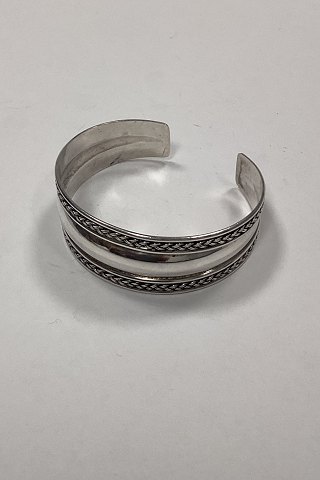 Modern open Armring in Sterling Silver