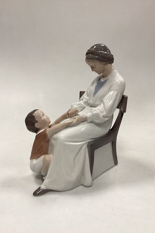 Bing and Grøndahl Figurine of  - Dickie´s Mama / Mother and Son No. 1642