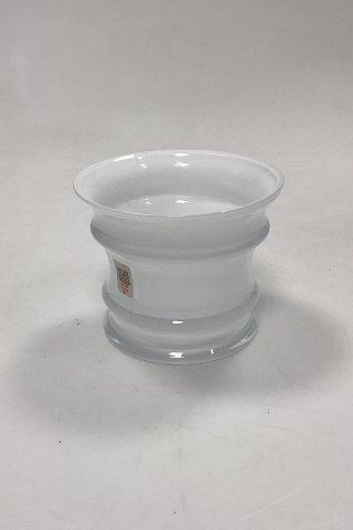 Holmegaard MB Flowerpot in white glass