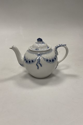 Bing & Grondahl Dinnerware