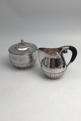Georg Jensen og Wendel Sterling Silver Creamer and Sugar Bowl No. 45D