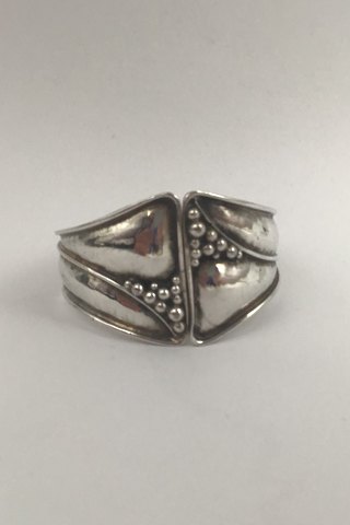 Jacob Hull Silver Plated Metal Armring (Hinged)