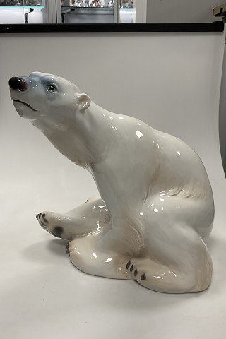 Figurines