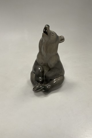 Bing og Grondahl Figurine of a Bear No. 1915